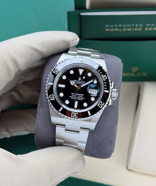 SUBMARINER NERO DATE 126610LN