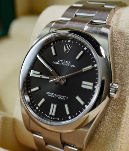 ROLEX OYSTER PERPETUAL BLACK DIAL 41MM