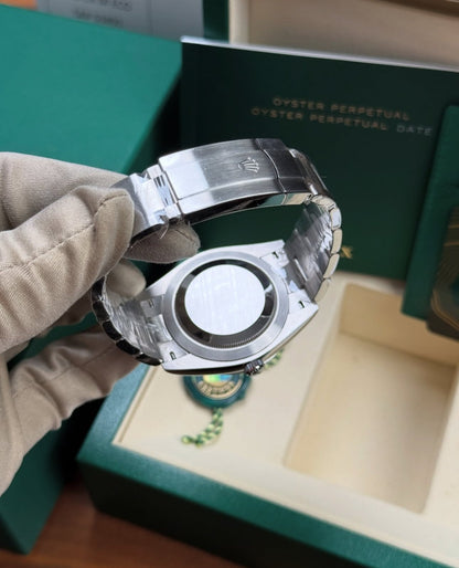ROLEX OYSTER PERPETUAL SILVER DIAL 41MM
